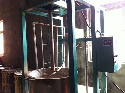 �Ϻ��͑����a�F��