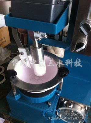 粉碎研磨一體化陶瓷研缽式研磨機局部圖